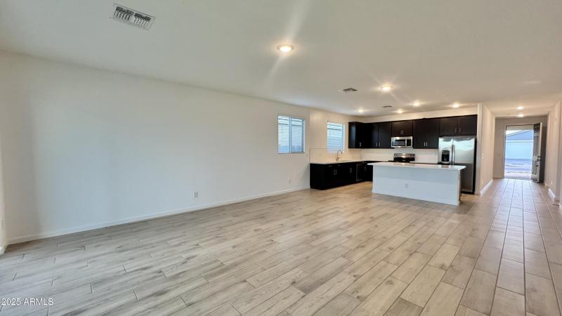 010 Greatroom and kitchen