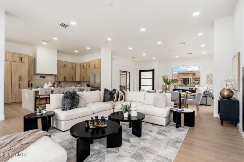 11917 E Mariposa Grande Dr - 15