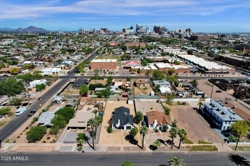 65-web-or-mls-329-n-17th-dr