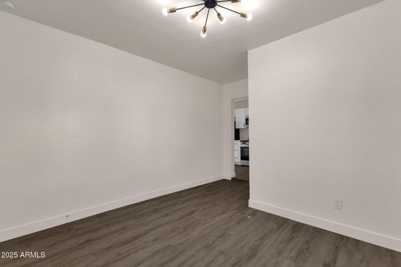 42-web-or-mls-329-n-17th-dr
