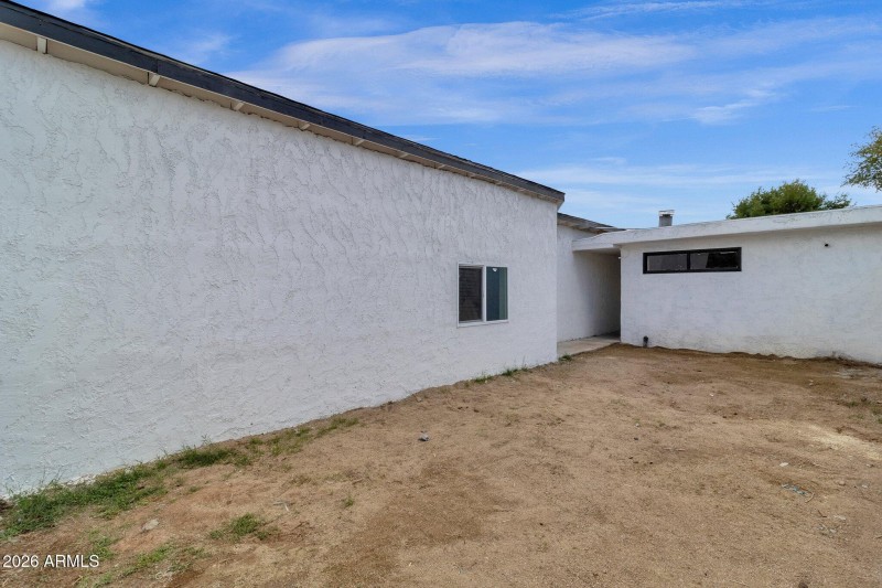 43-web-or-mls-2334-w-morten-ave