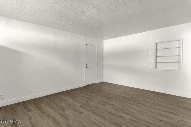 28-web-or-mls-2334-w-morten-ave