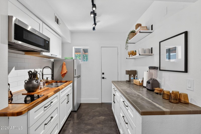 Unit 509 – Kitchen