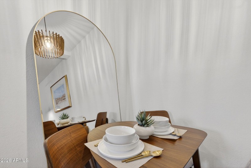 Unit 511 – Dining Nook