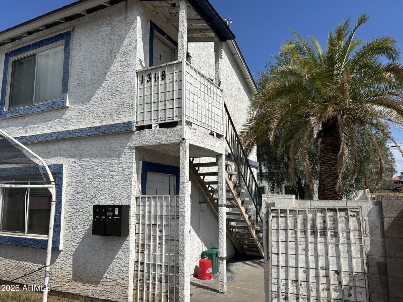 1318 E Culver St