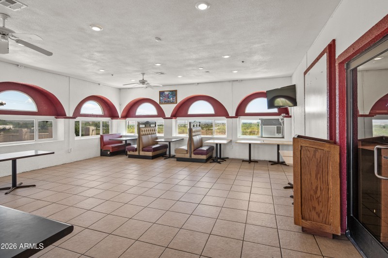 JL_1481WHwy89A-interiors-34