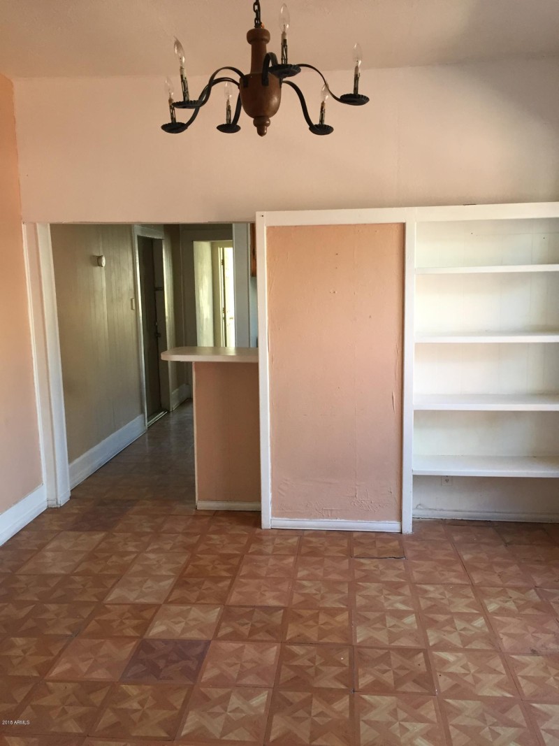Apt 1 Dining Room
