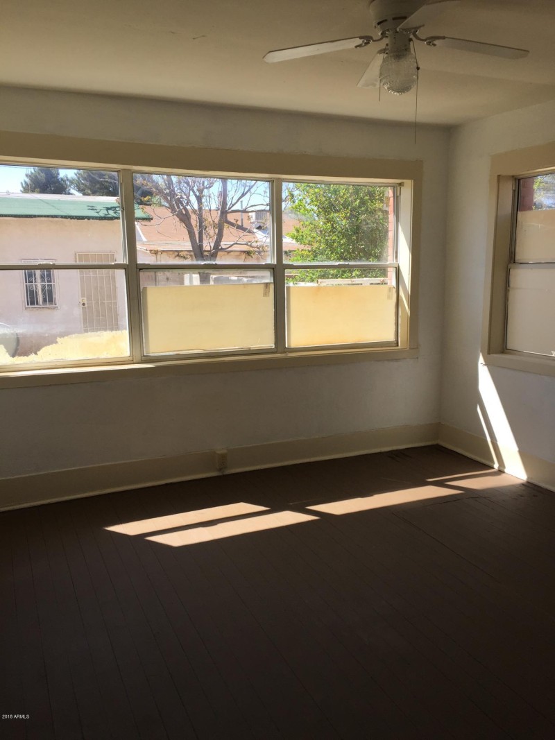 Apt 1 Bedroom