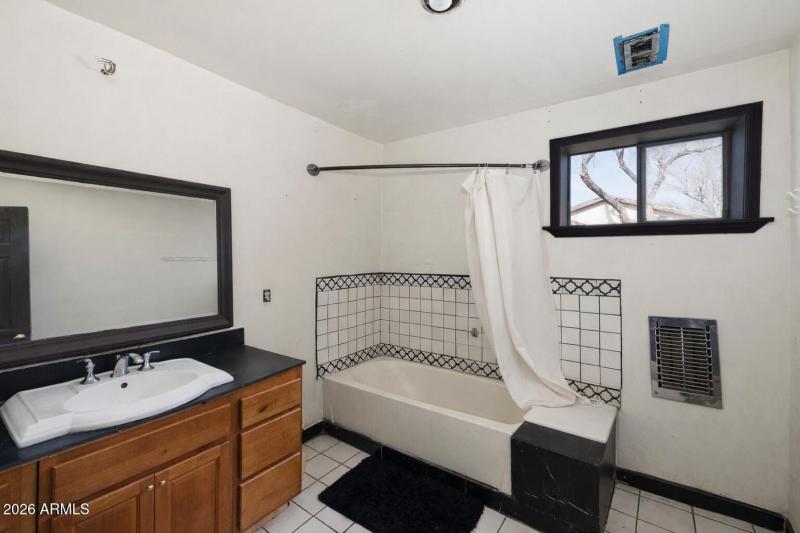 4-Bathroom