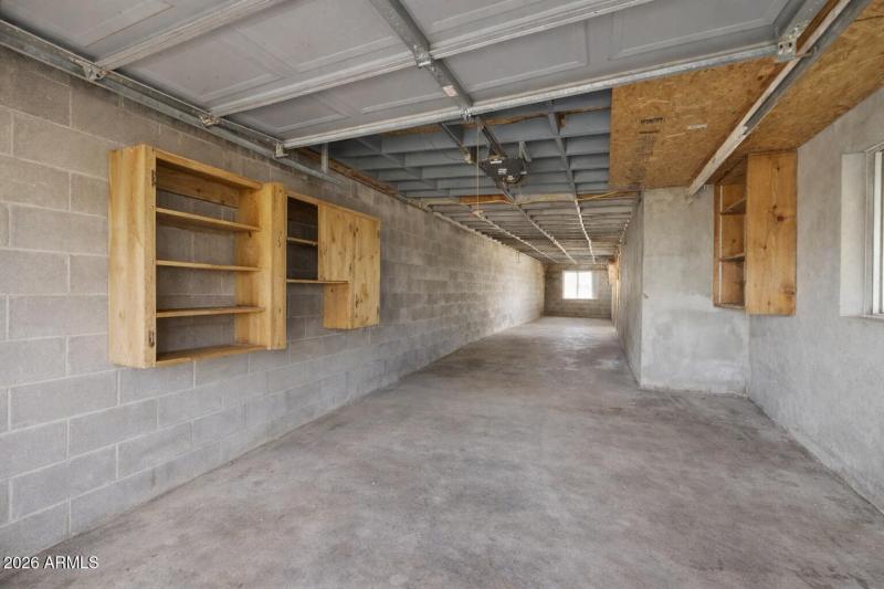 8-Shop Interior (1)