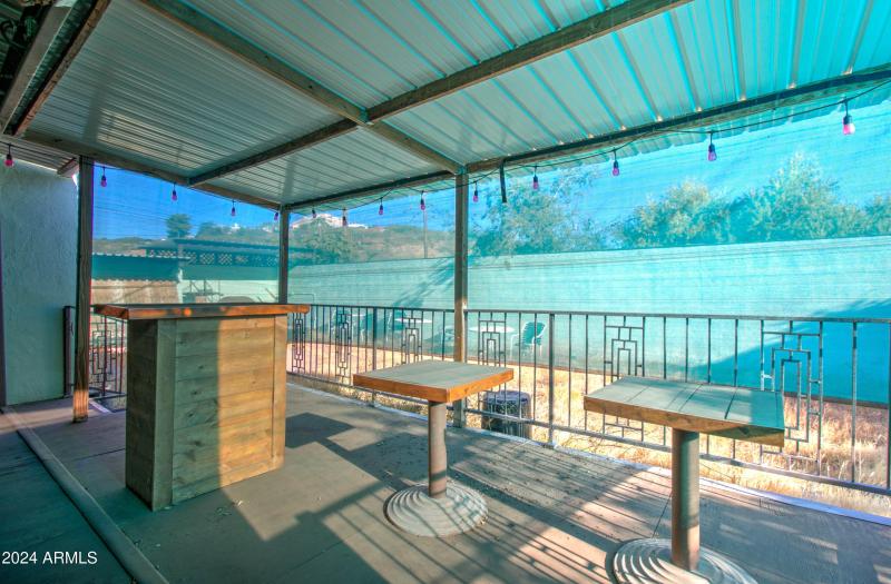 1605 E Ash St-19