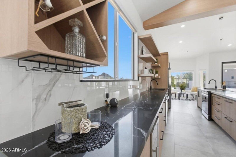 11-12955 E Sahuaro Dr