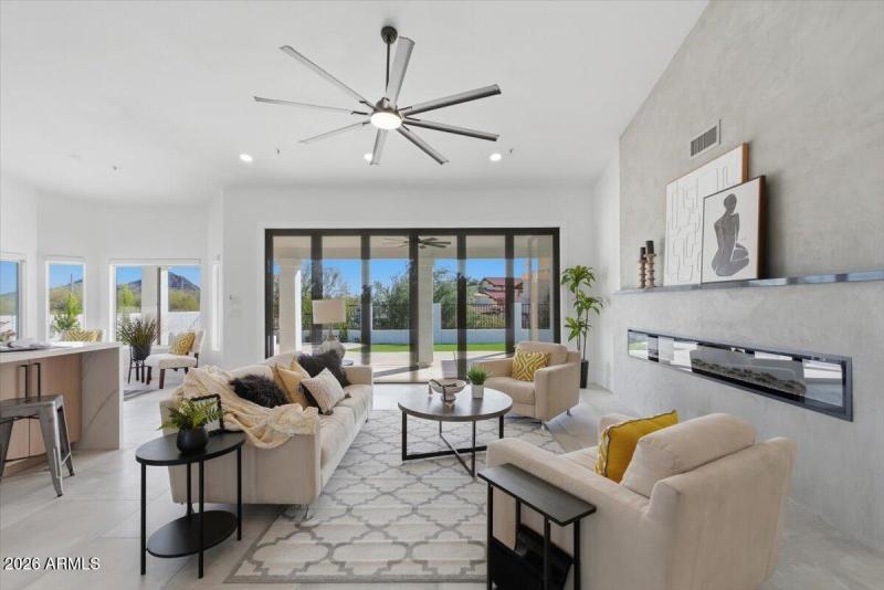 24-12955 E Sahuaro Dr