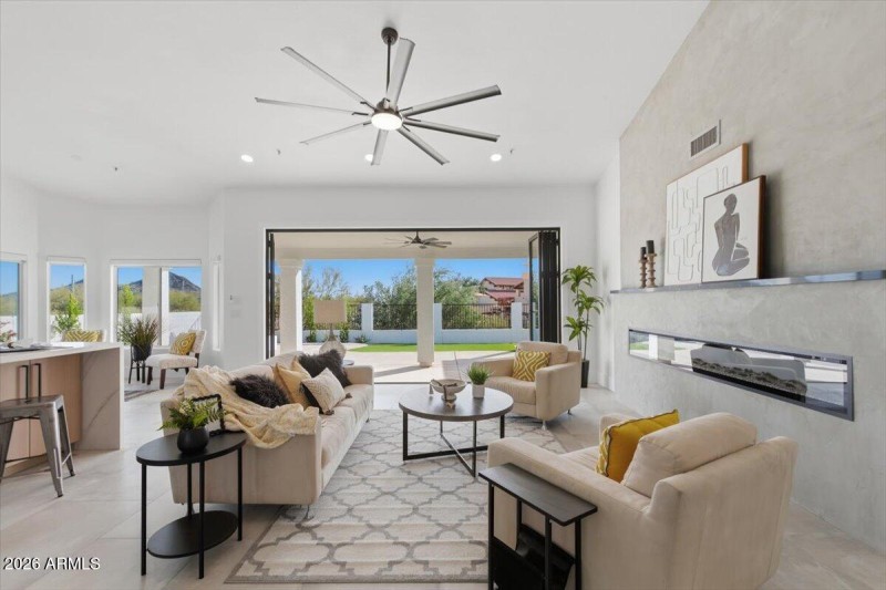 25-12955 E Sahuaro Dr