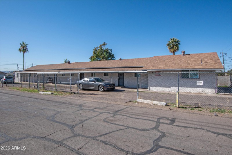 2242_e_taylor_st_01