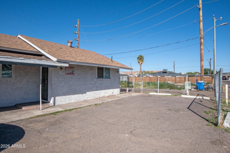 2242_e_taylor_st_06