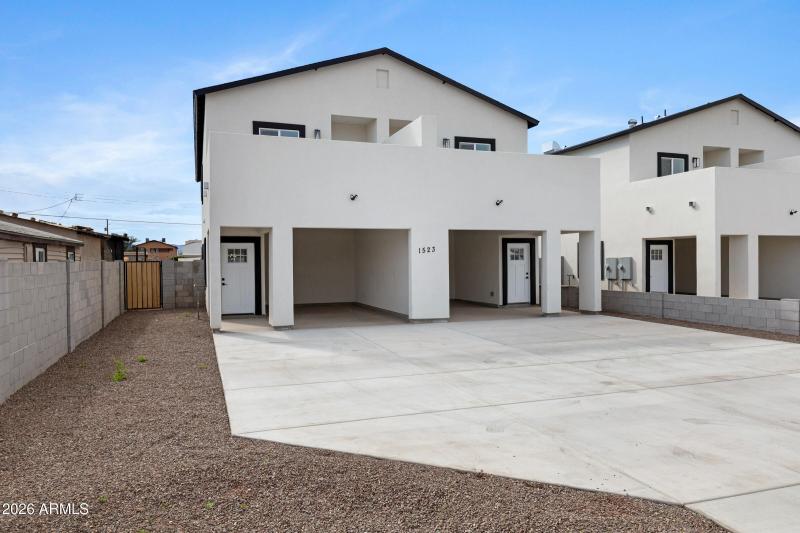1523 W Hadley St-2
