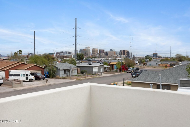 1523 W Hadley St-26