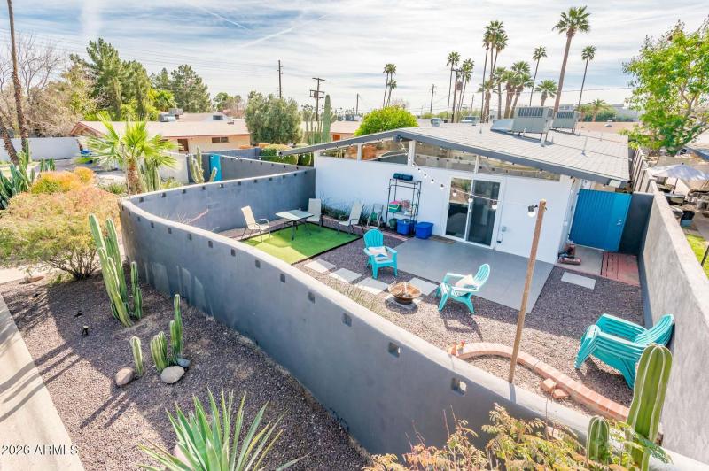 Unit 1 Private Patio/Yard
