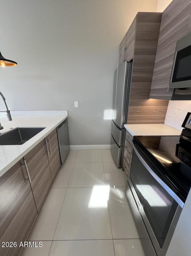 4515 A - Kitchen