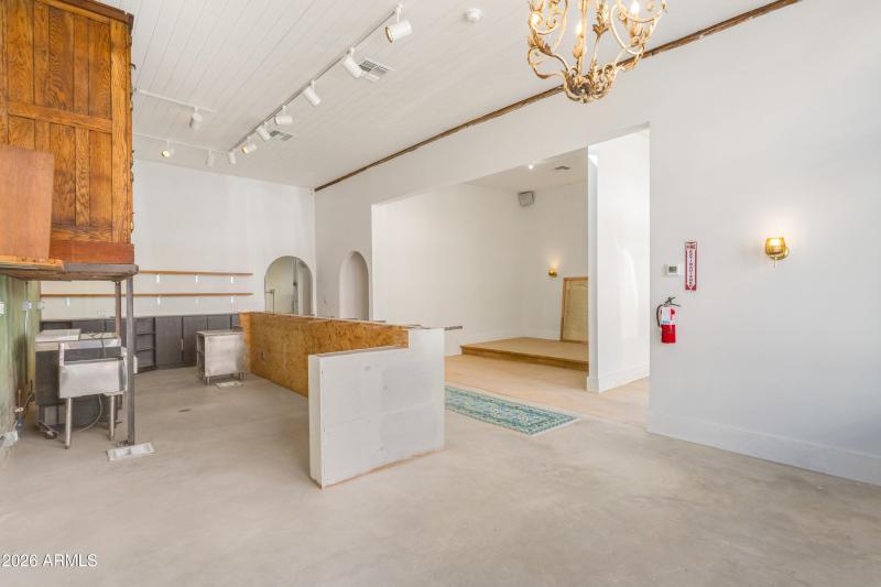 Bar & Dining Area