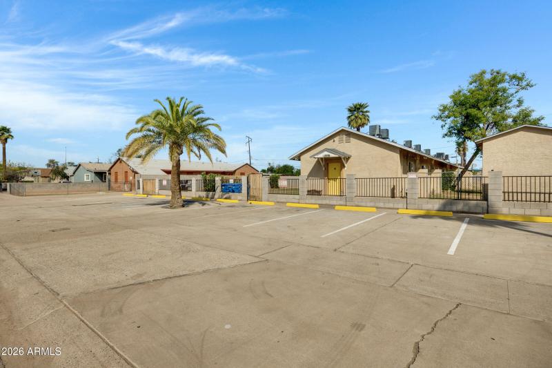 2238 E Taylor St-1