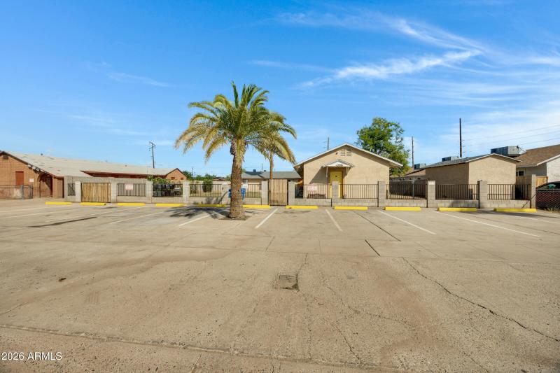 2238 E Taylor St-2