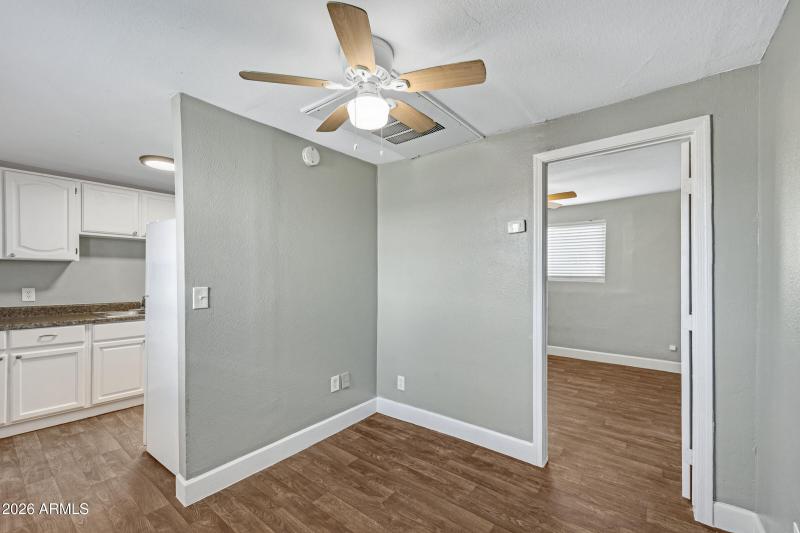 2238 E Taylor St-10