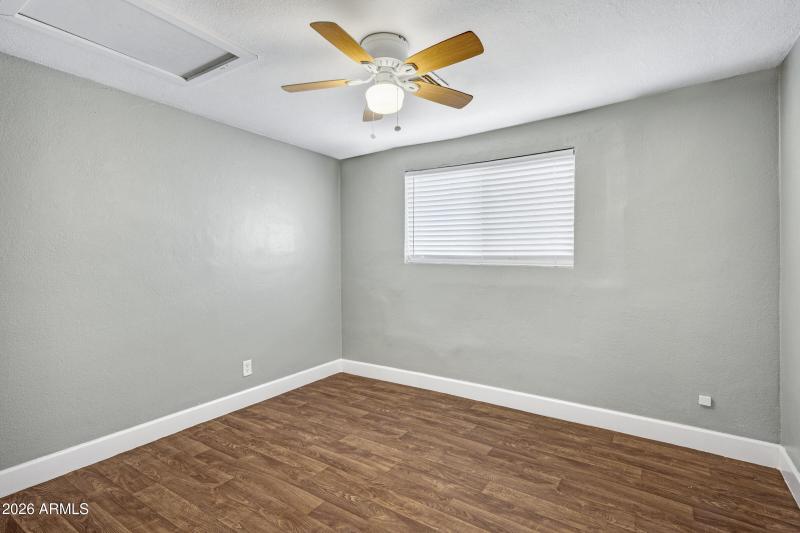 2238 E Taylor St-11