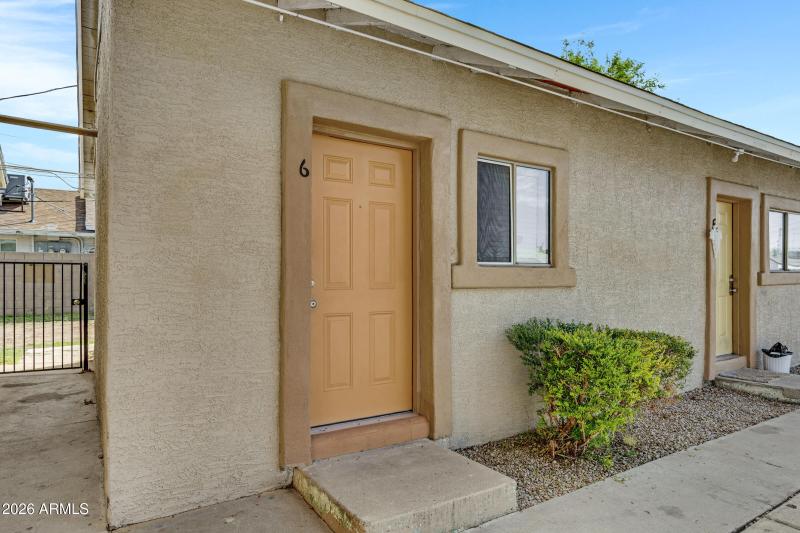 2238 E Taylor St-19