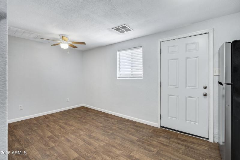 2238 E Taylor St-21