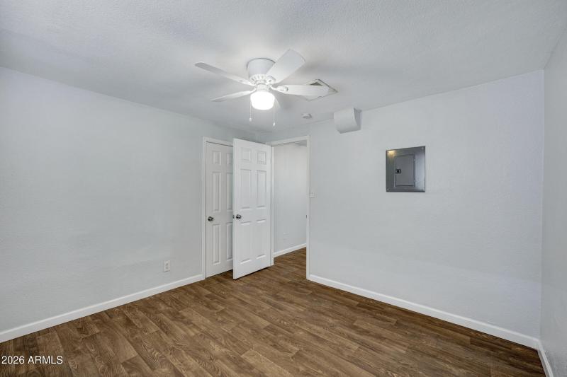 2238 E Taylor St-25