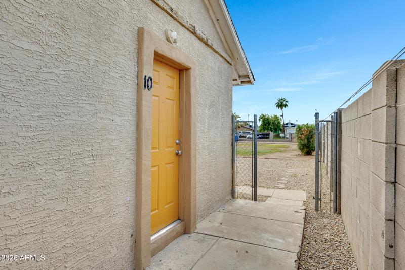 2238 E Taylor St-31