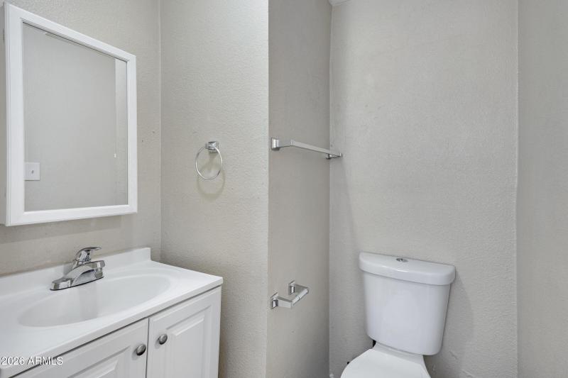 2238 E Taylor St-38