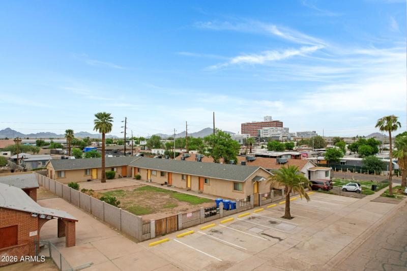 2238 E Taylor St-42