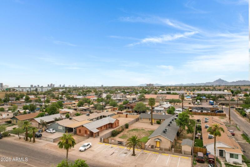 2238 E Taylor St-46