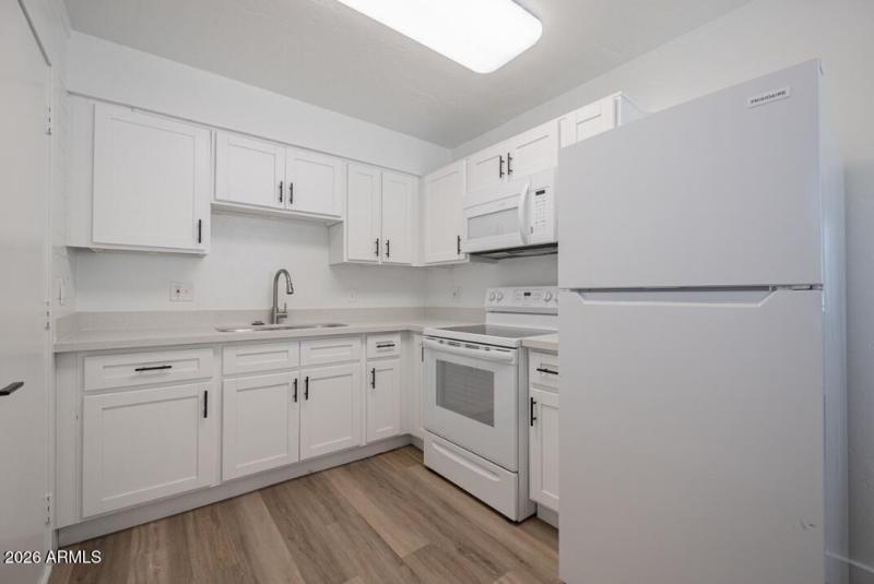 Kitchen Unit 2