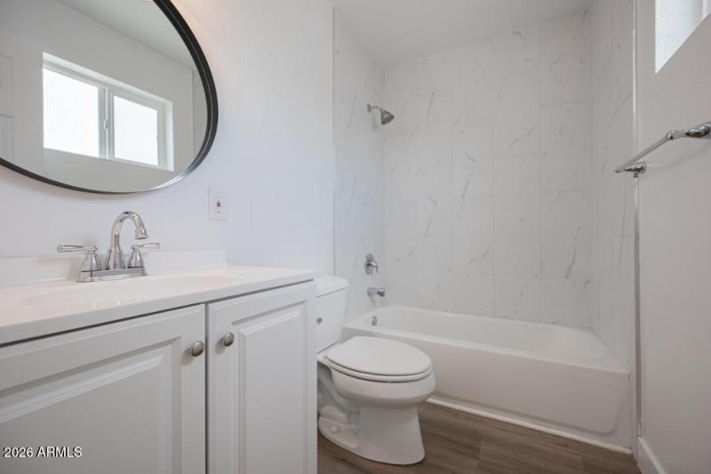 Unit 2 bathroom