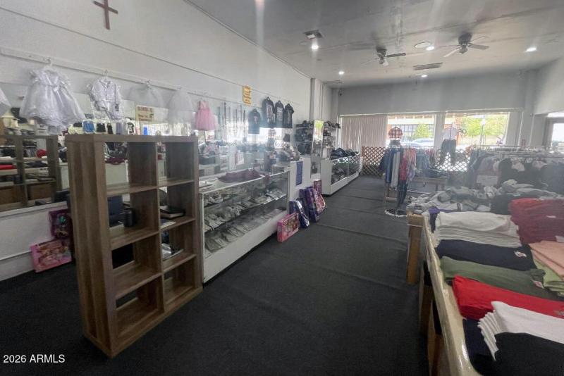 INSIDE-STORE