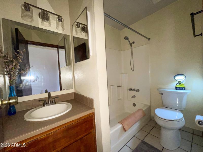 18_Bathroom_Mar2026