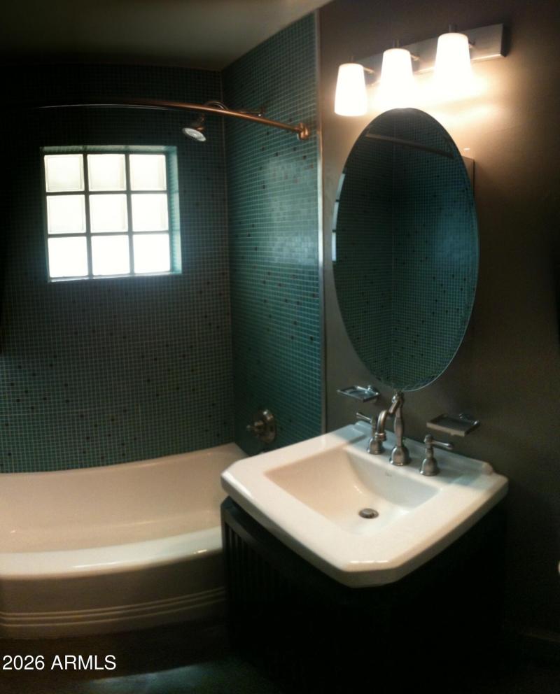 UNIT 3 BATHROOM