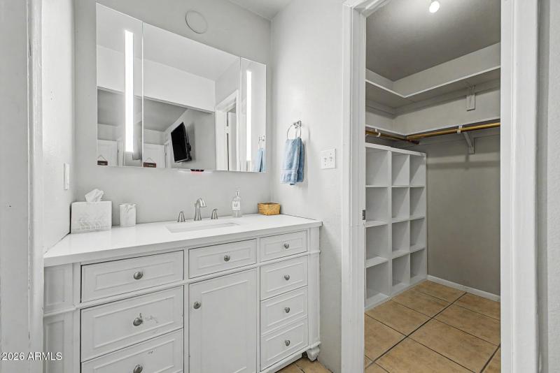 Unit 1 Primary Bathroom