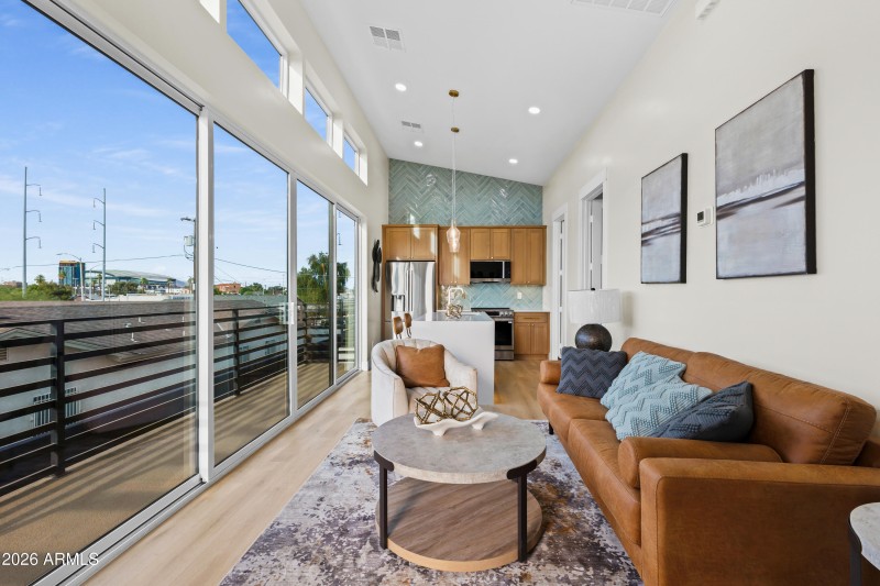 1115 S Montezuma Ave-6