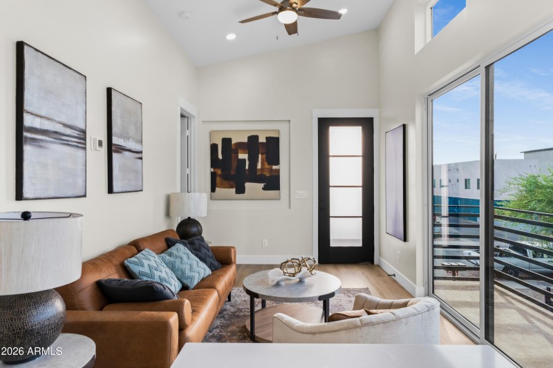1115 S Montezuma Ave-7