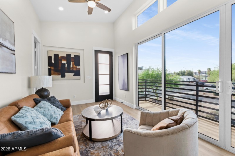 1115 S Montezuma Ave-9