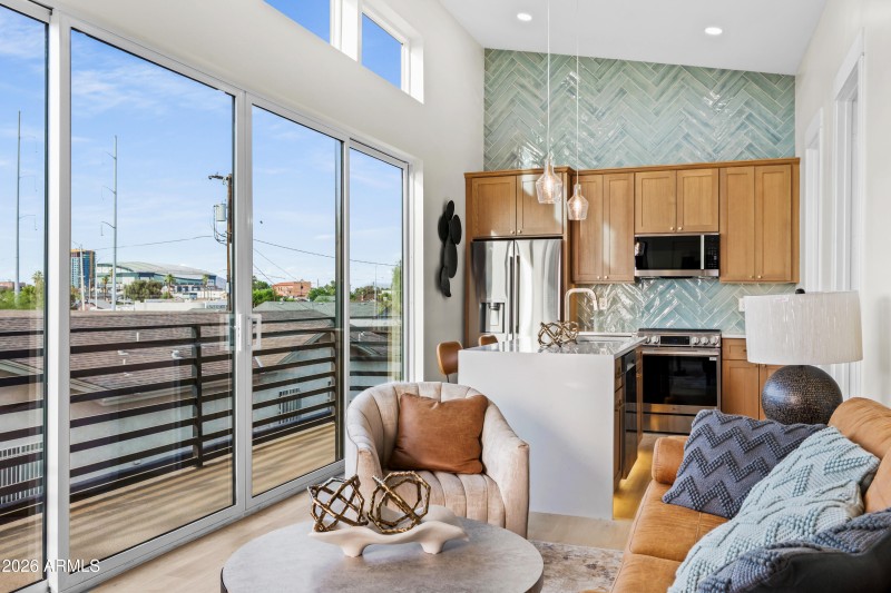 1115 S Montezuma Ave-13