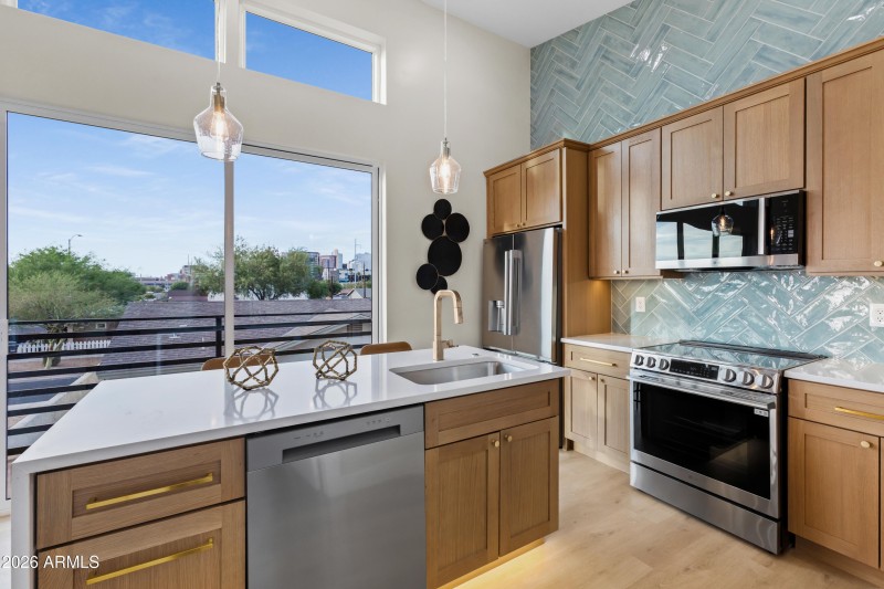 1115 S Montezuma Ave-16