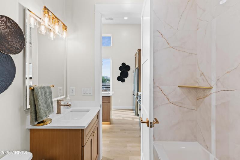 1115 S Montezuma Ave-21