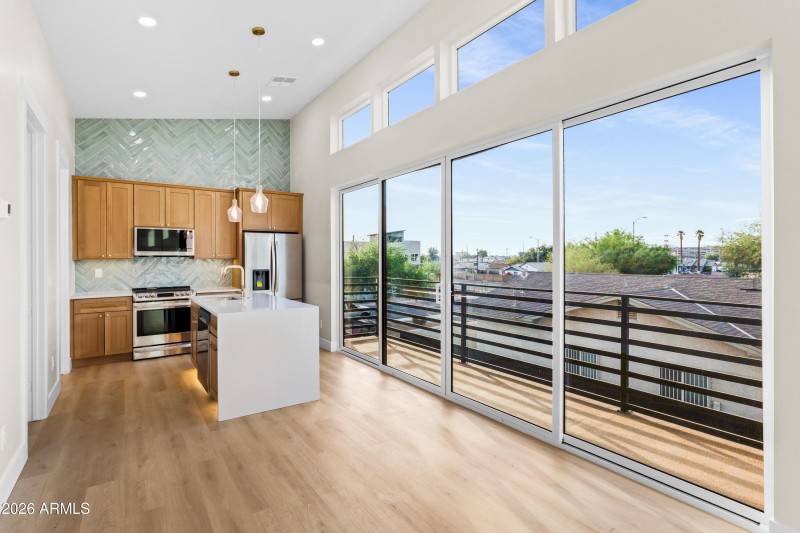 1115 S Montezuma Ave-30