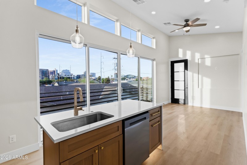1115 S Montezuma Ave-39